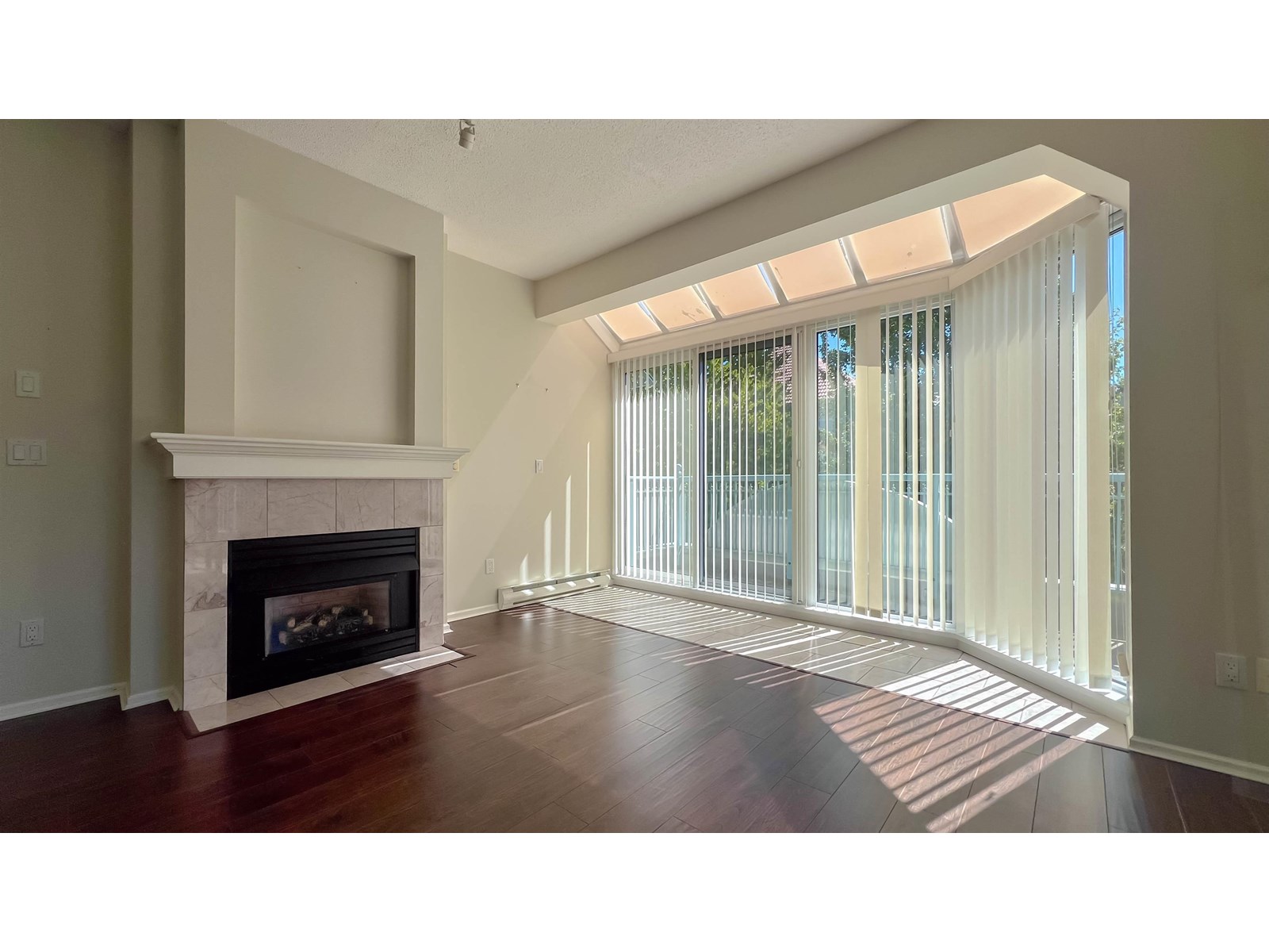 407 1765 MARTIN DRIVE