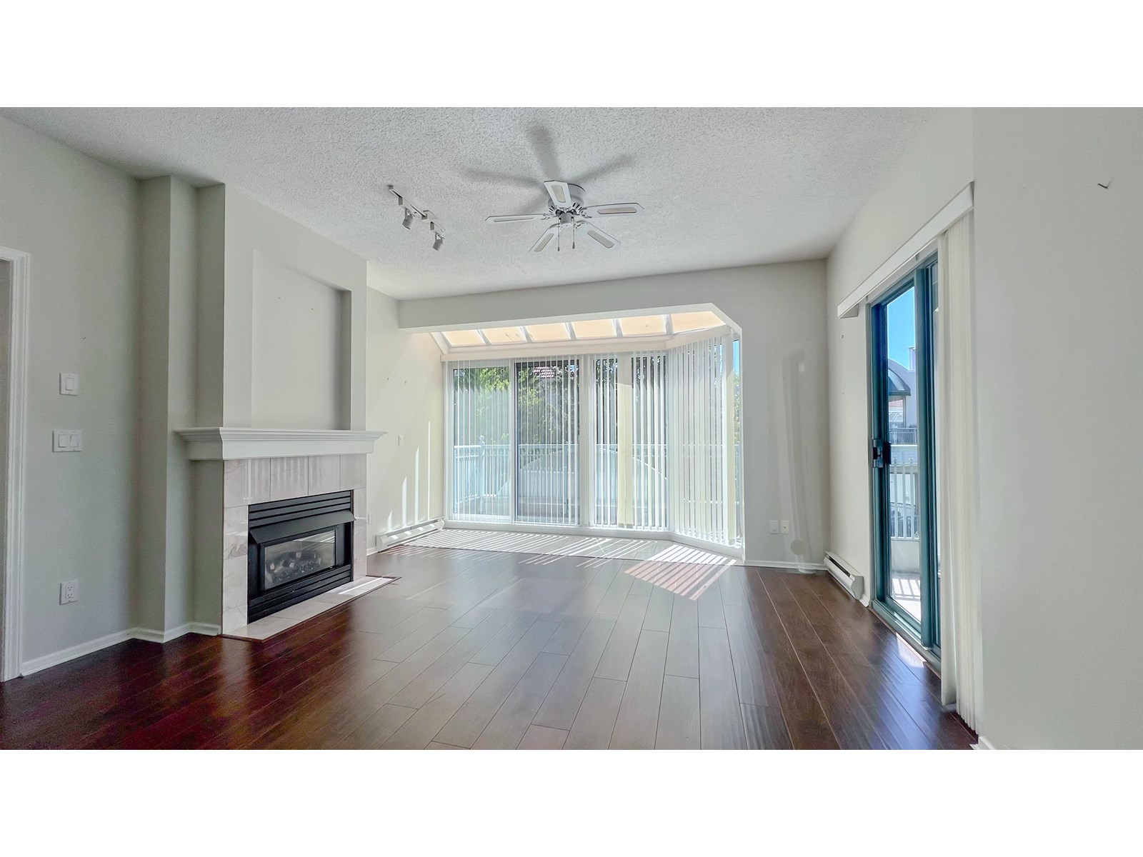 407 1765 MARTIN DRIVE