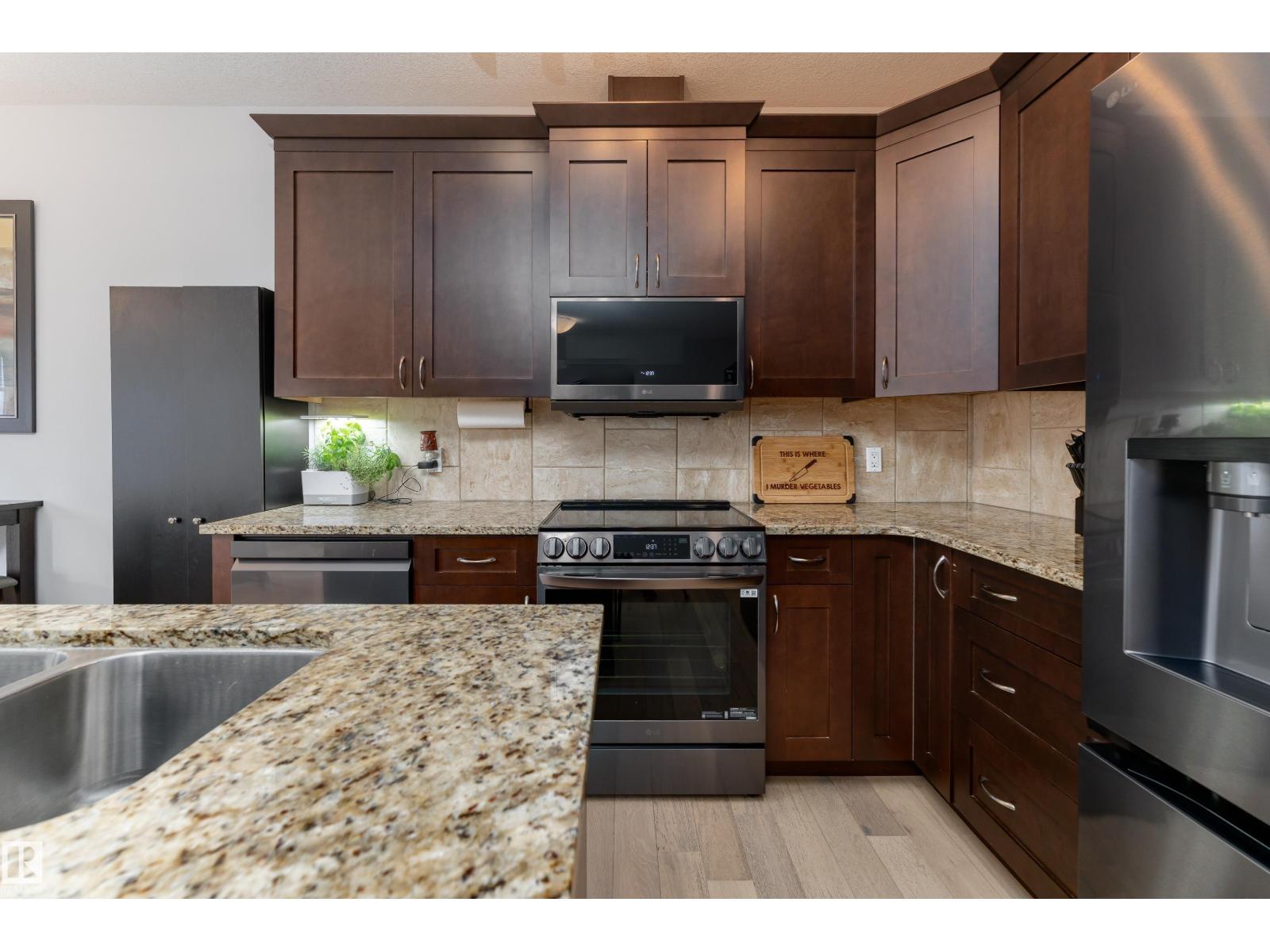 16805 55 ST NW
