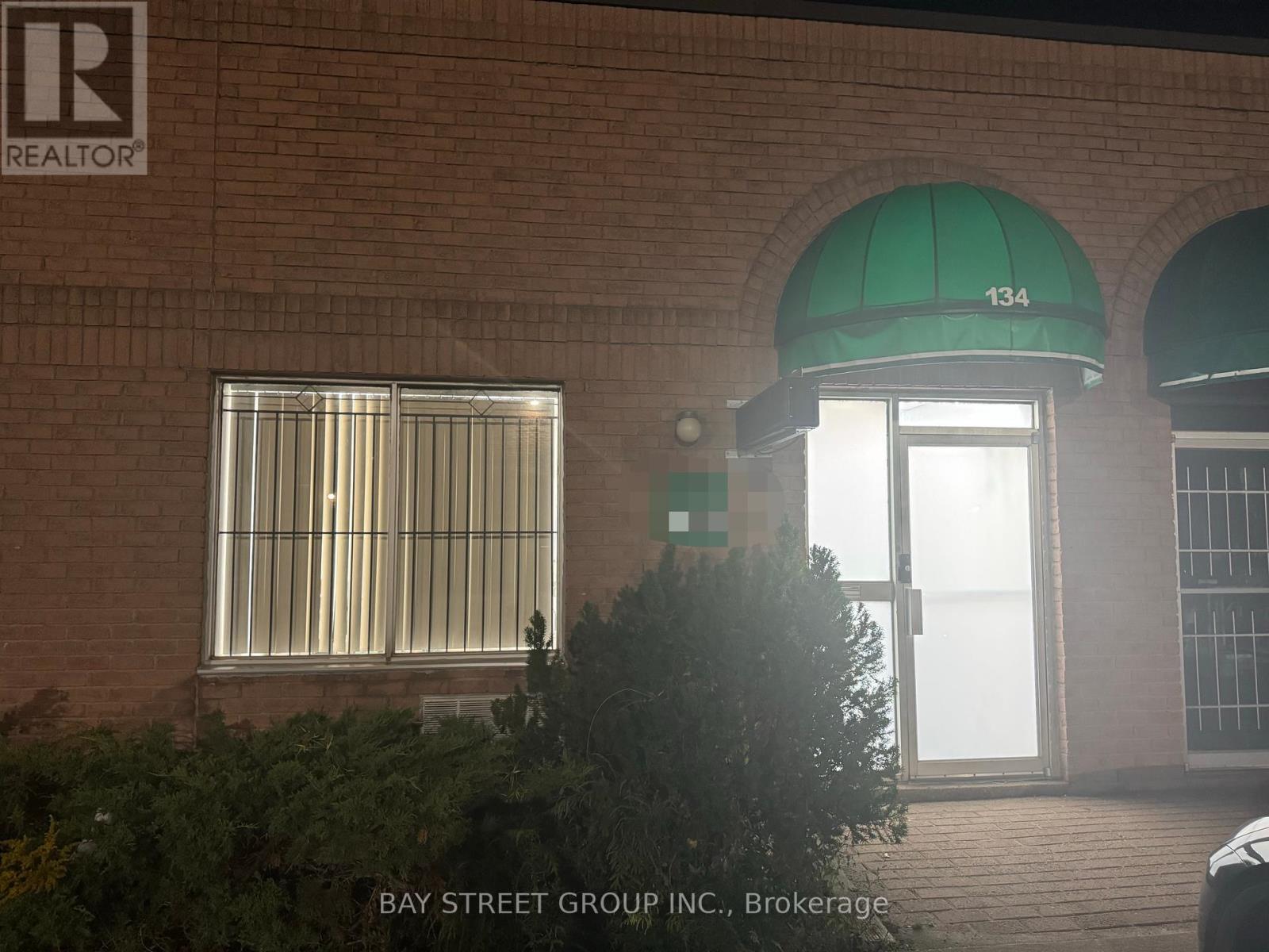 Photo 1 of 12 — 134 - 70 SILVER STAR BOULEVARD Unit 134, Toronto (Milliken), ON M1V4W2