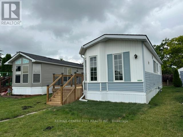 Photo 1 of 23 — 67 - 2189 DUNDAS STREET Unit 67, London East (East I), ON N5V1H3