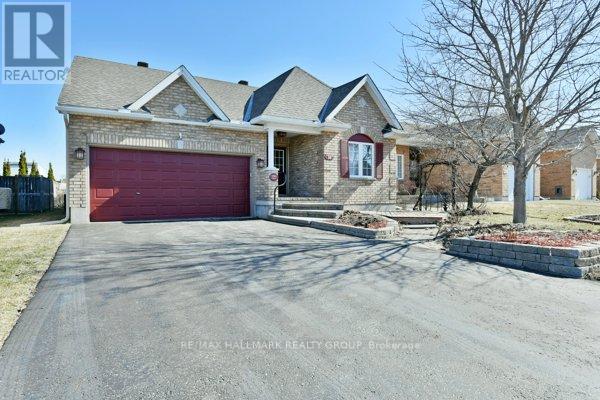 38 MELVILLE ROAD E