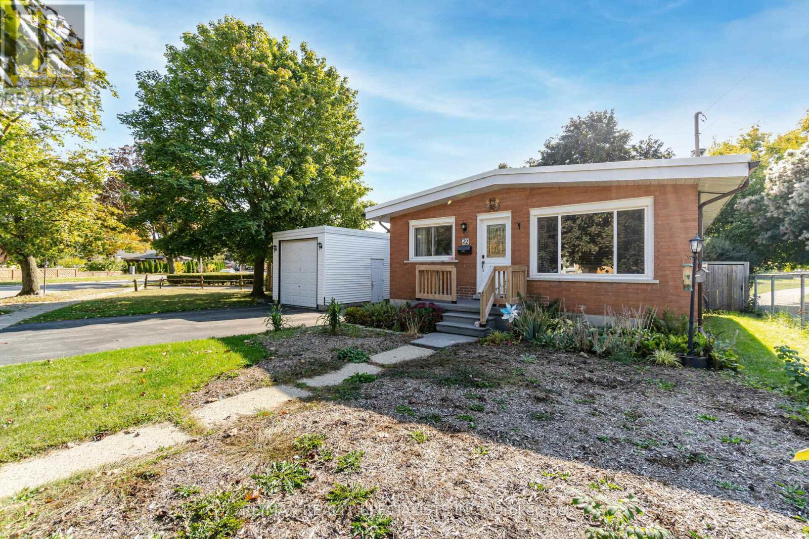 22 BALMORAL DRIVE