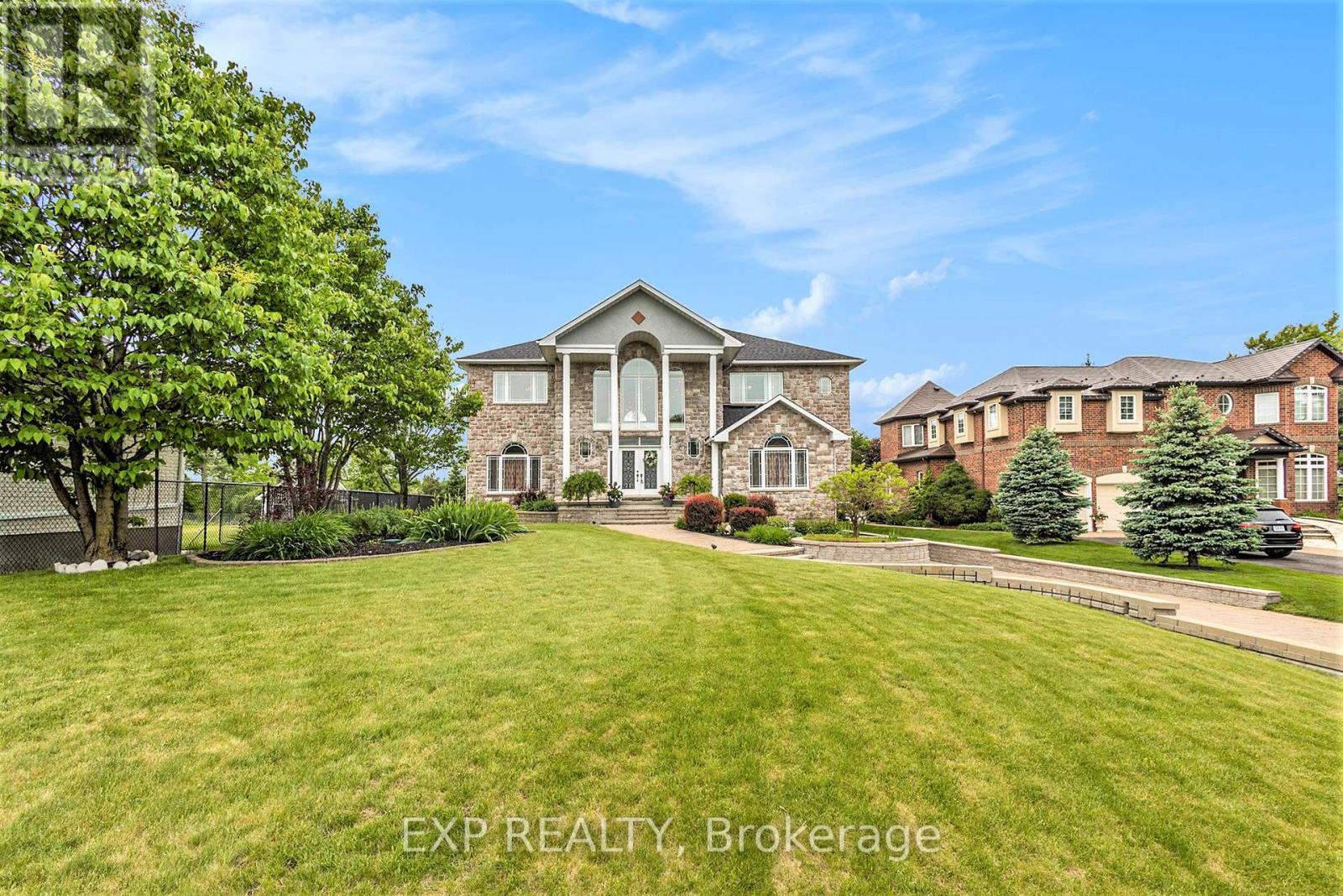 1284 RIDEAU COVE COURT