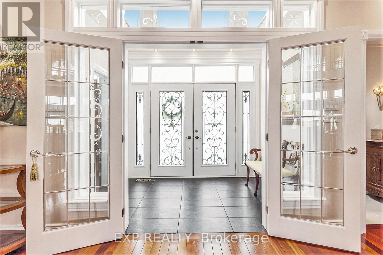 1284 RIDEAU COVE COURT
