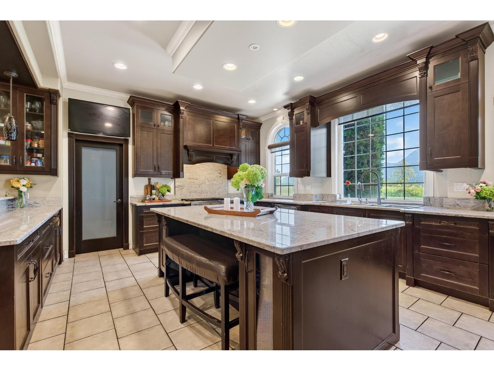 8703 UPPER PRAIRIE ROAD|East Chilliwack