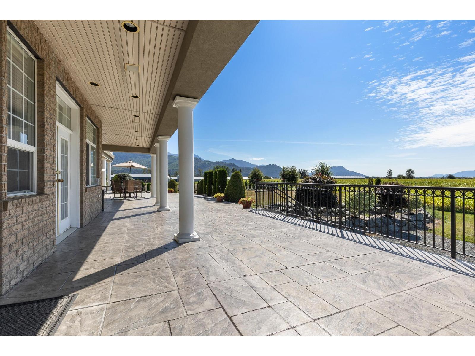 8703 UPPER PRAIRIE ROAD|East Chilliwack
