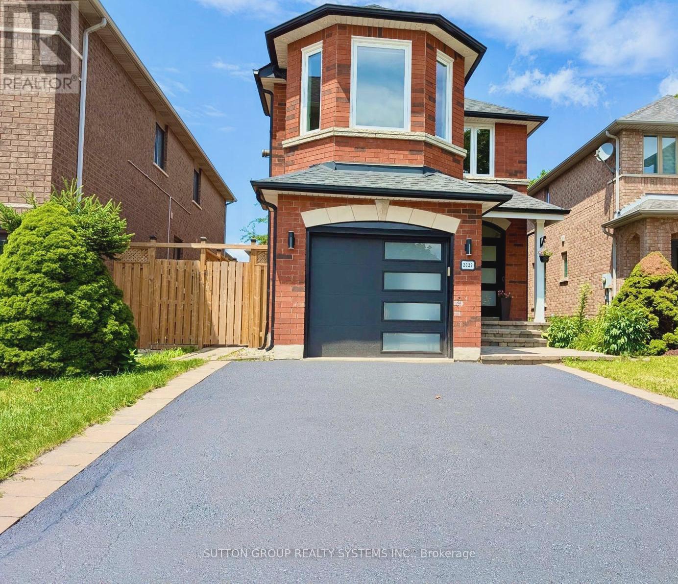 2029 WESTMOUNT DRIVE