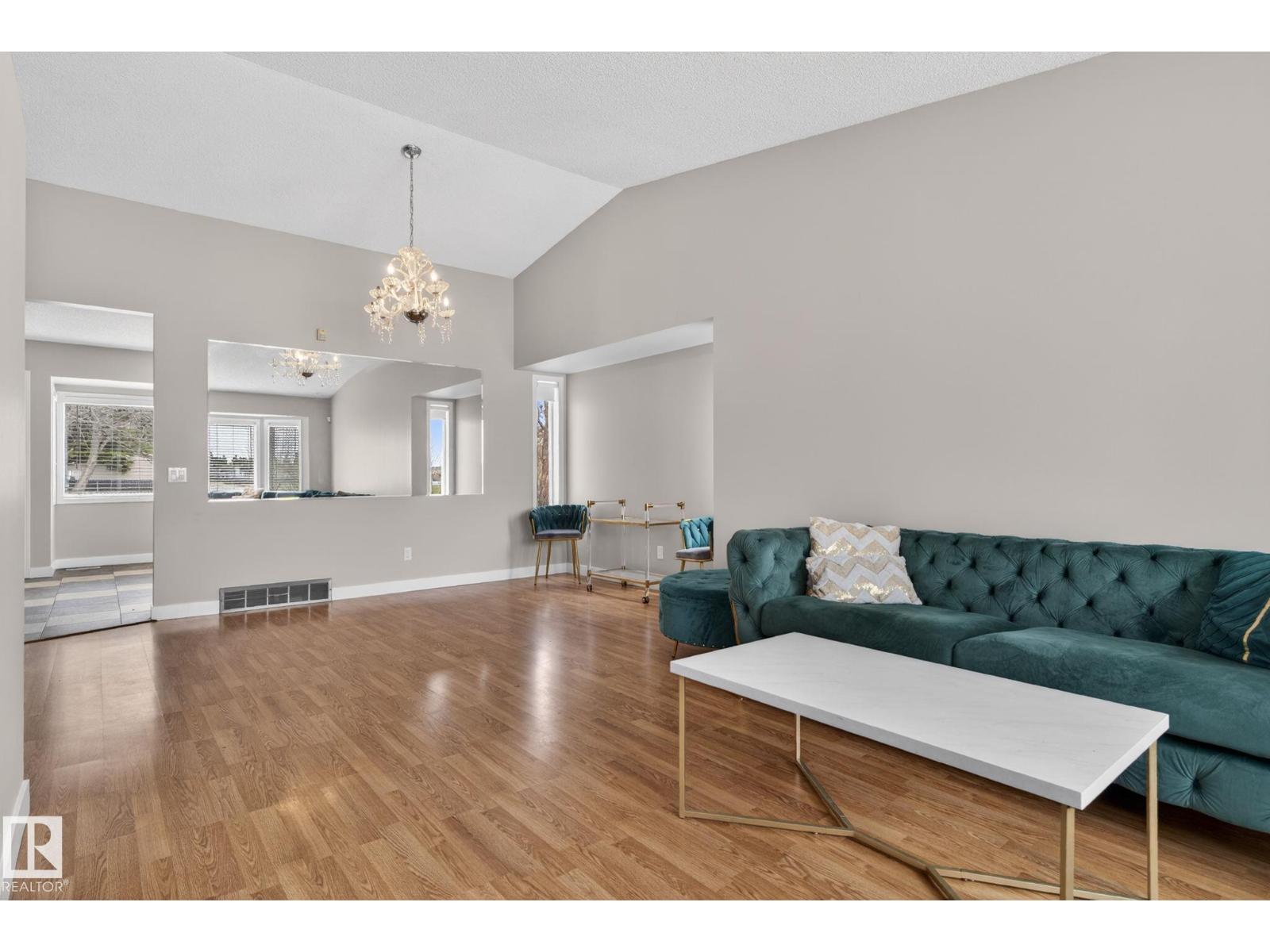 18604 97A AV NW