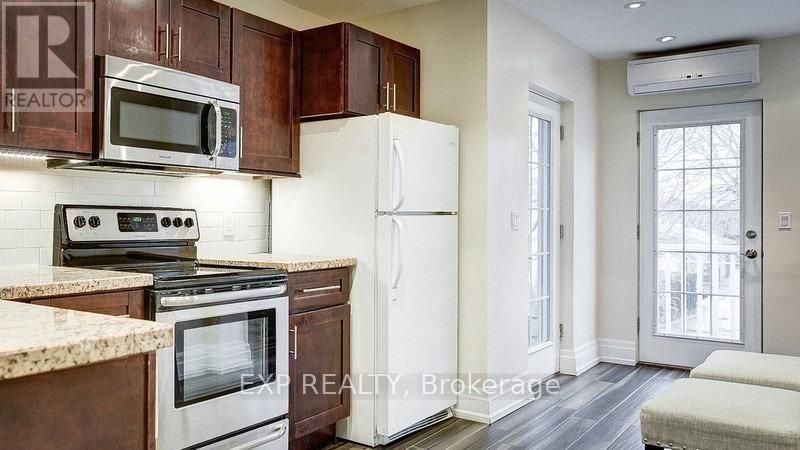2 - 3060 DUNDAS STREET W