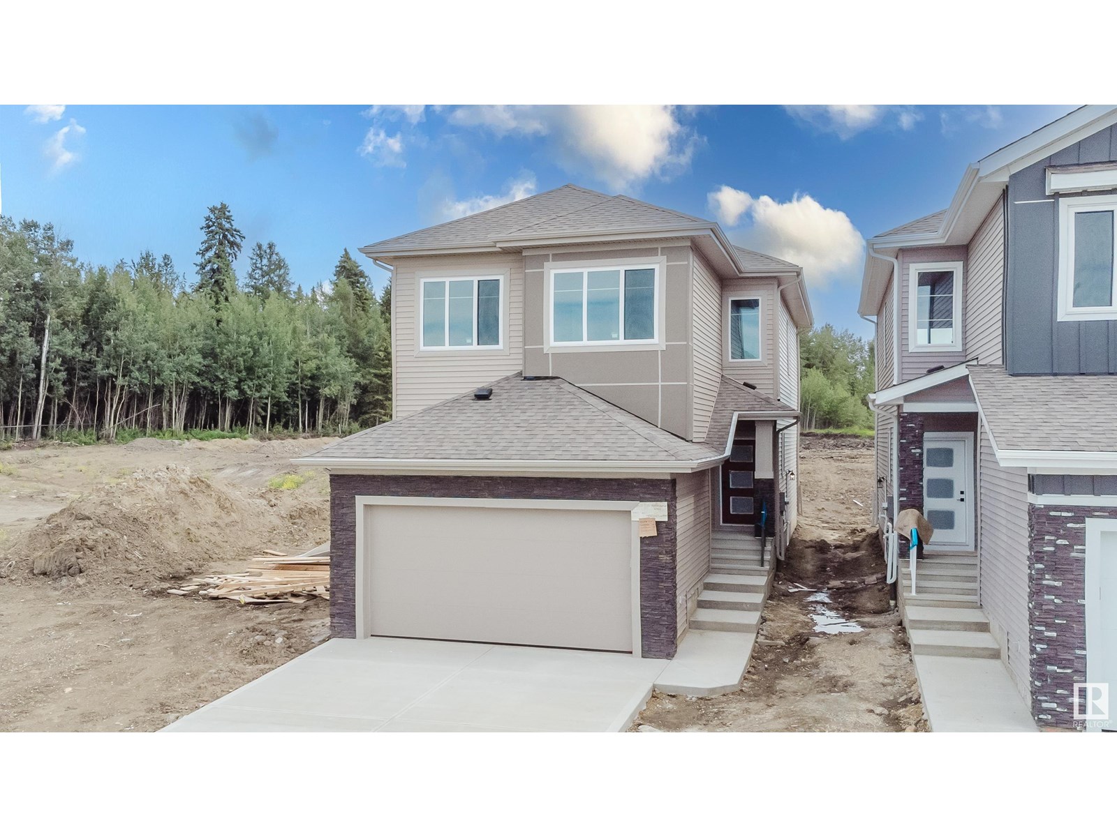 43 Meadowgrove LN