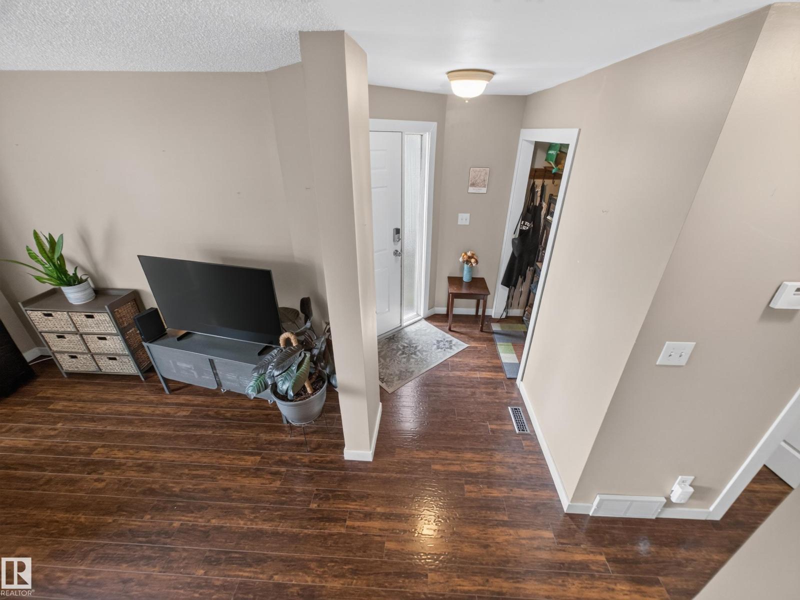3503 42A AV NW