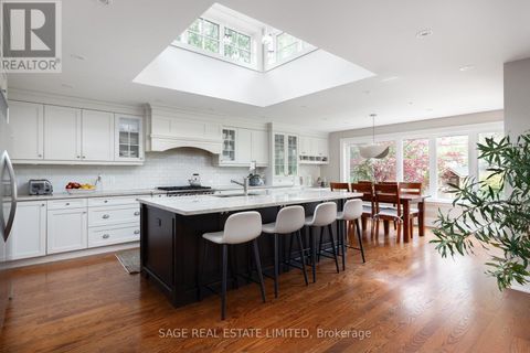 9 CANFIELD PLACE Toronto (Banbury-Don Mills) ON M3B2V5