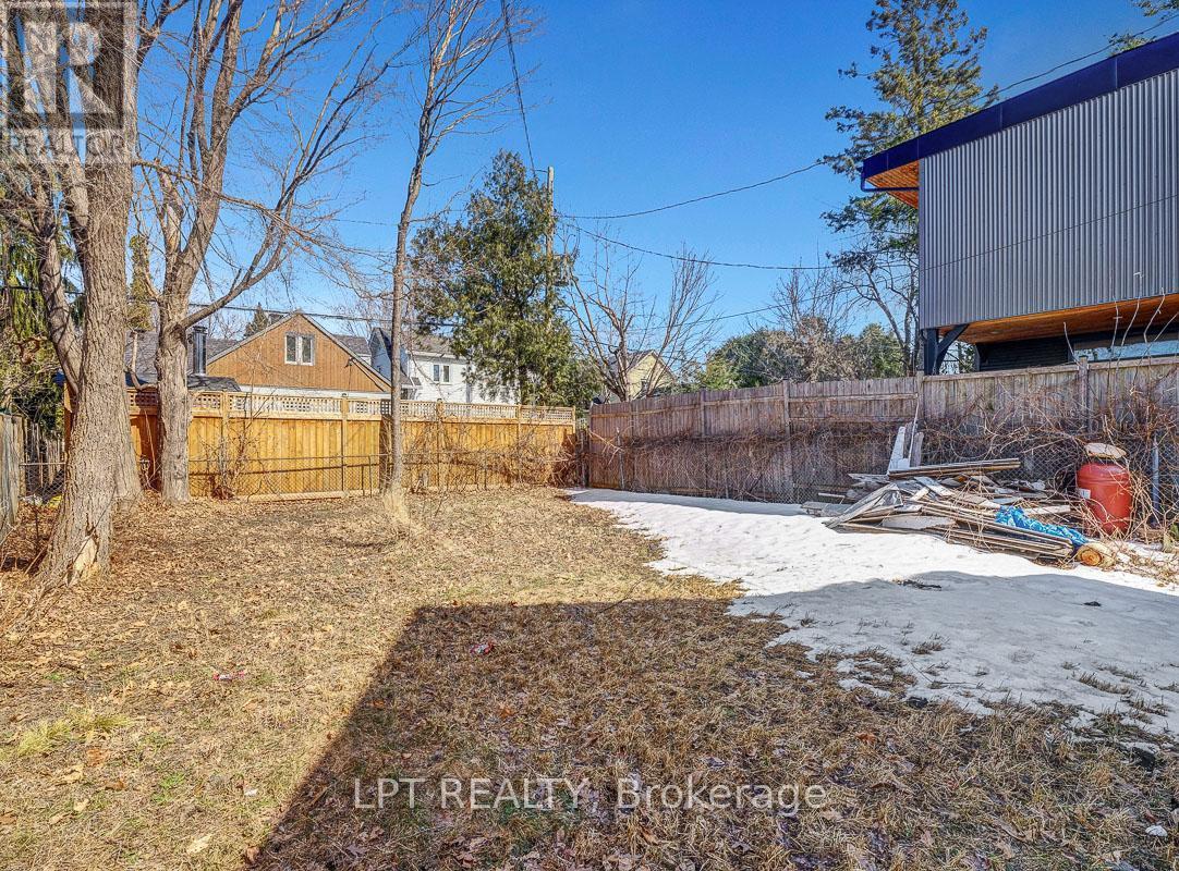 219 GOULBURN AVENUE