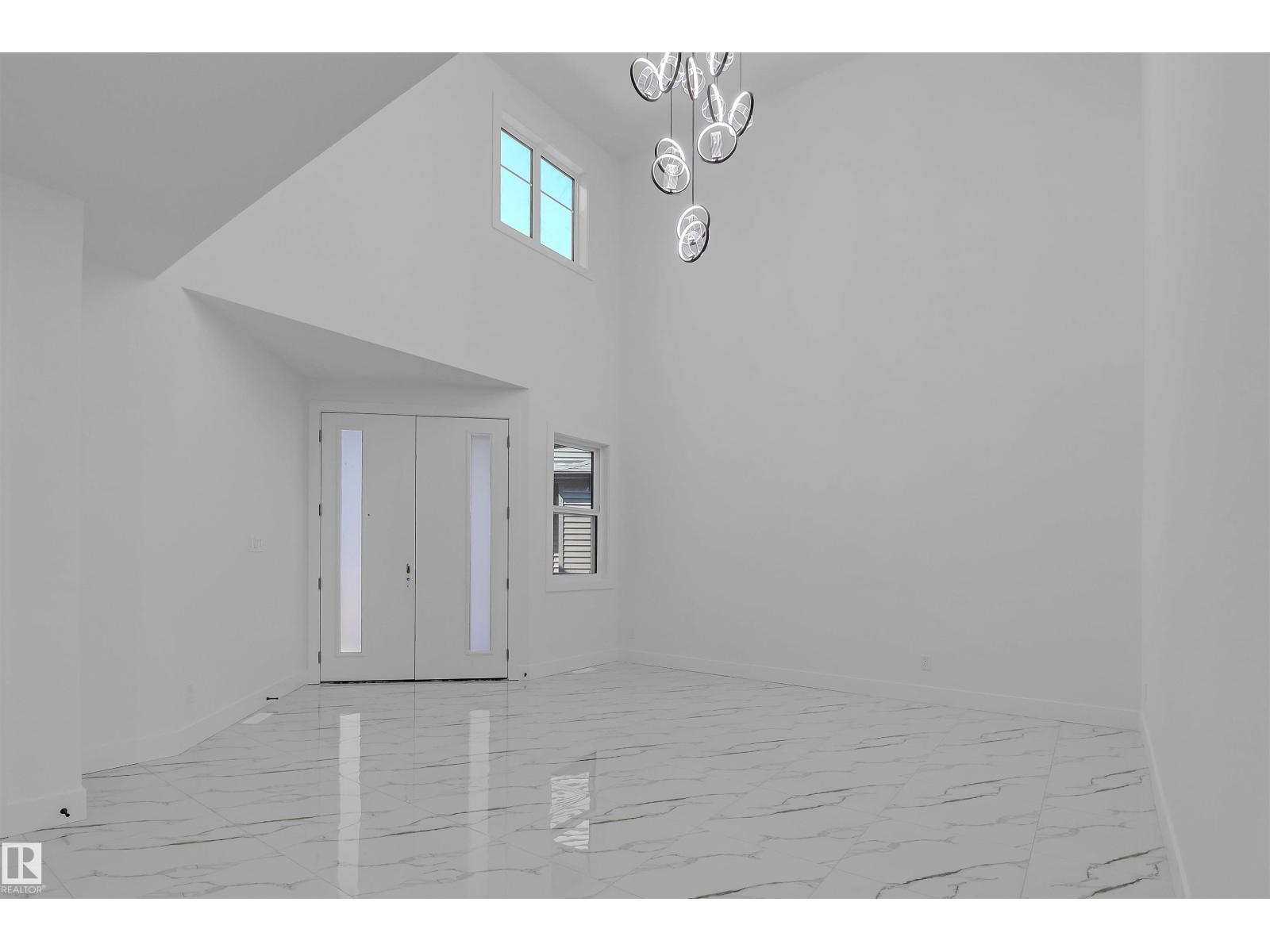 1504 151 AV NW
