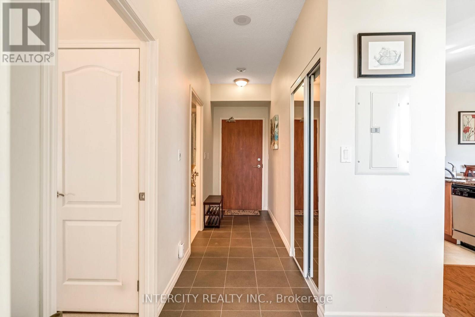 1007 - 699 ABERDEEN BOULEVARD