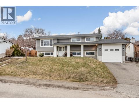 1832 Golbeck Court Kelowna BC V1P1L7