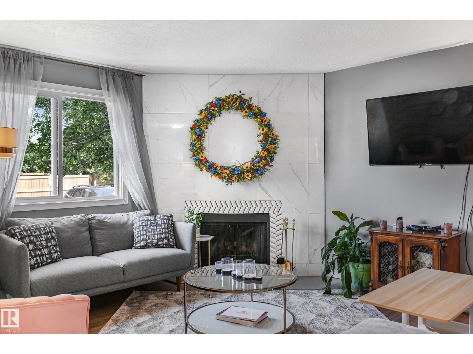 #13 3115 119 ST NW