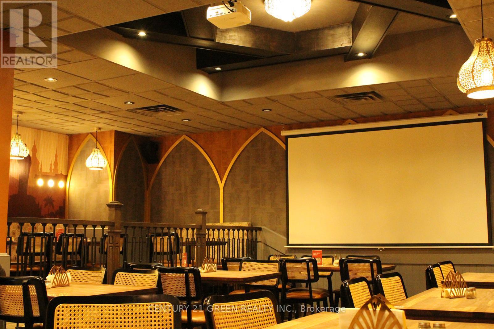 1 & 2 - 79 ELGIN STREET N