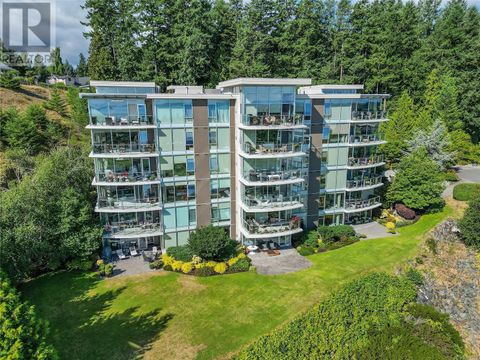 503 738 Sayward Hill Terr Saanich BC V8Y3K1