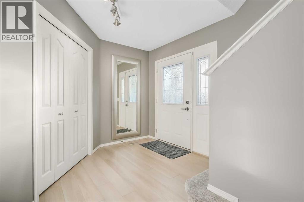 127 Kincora Drive NW