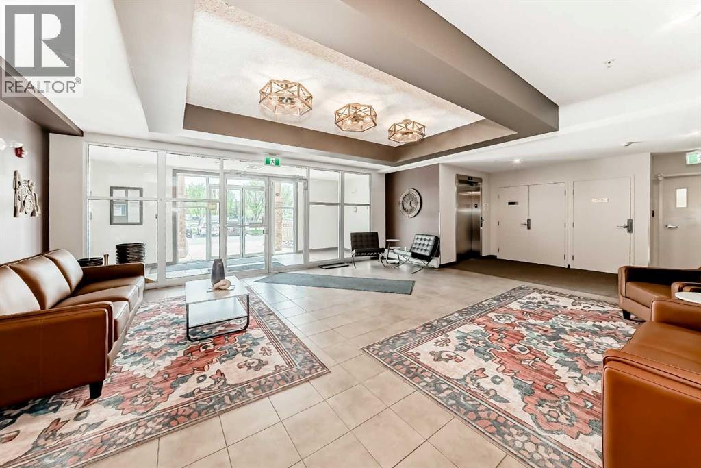 111, 207 Sunset Drive