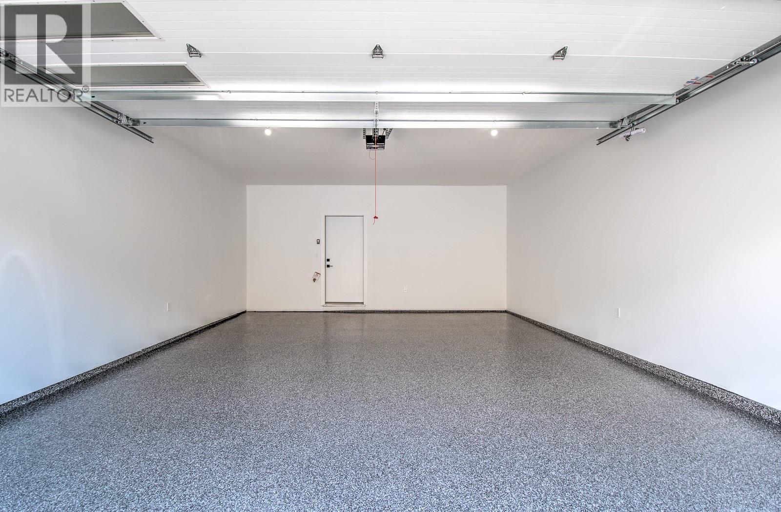 7735 OKANAGAN HILLS Boulevard Unit# 20