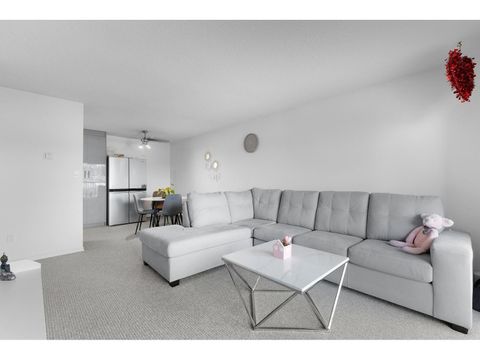 205 3043 270 STREET Langley BC V4W3M2