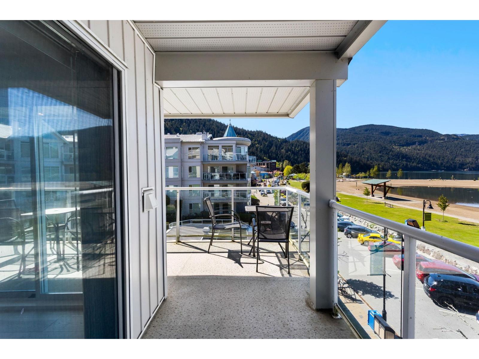 315 328 ESPLANADE AVENUE|Harrison Hot Springs