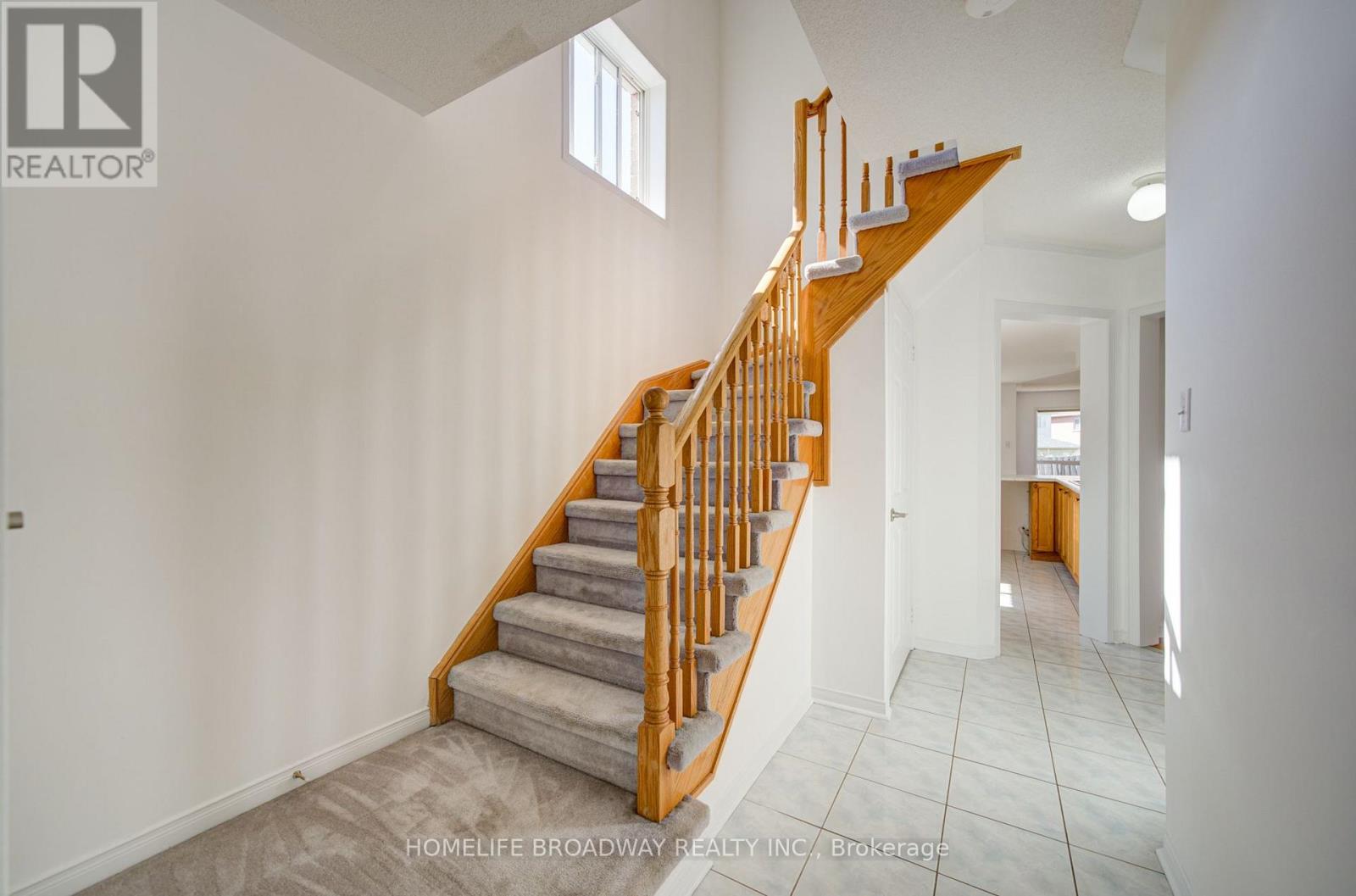 16 RAYMOND BARTLETT AVENUE