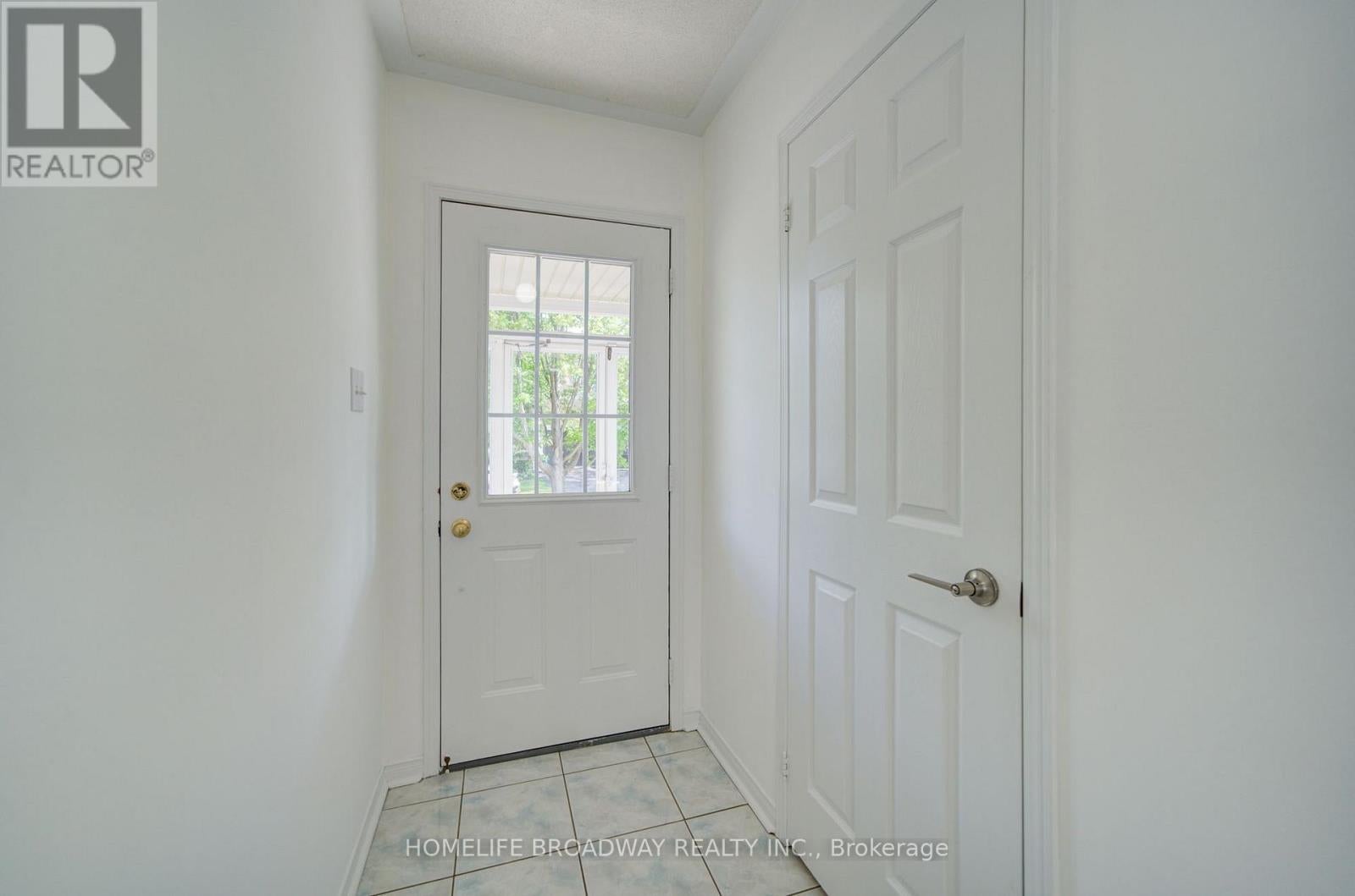 16 RAYMOND BARTLETT AVENUE