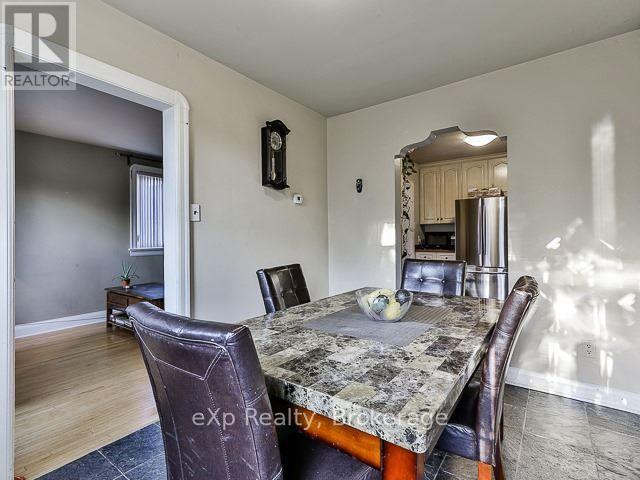 #02 - 36 SECOND STREET