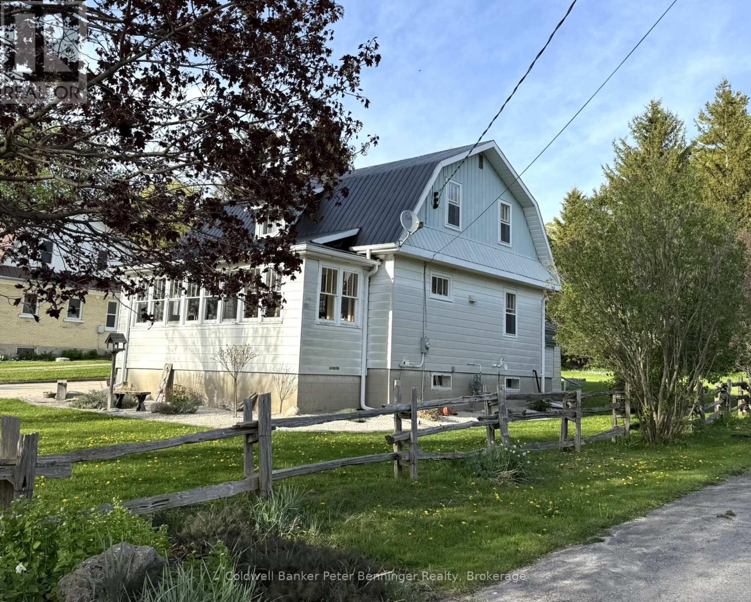 1216 BRUCE ROAD 12