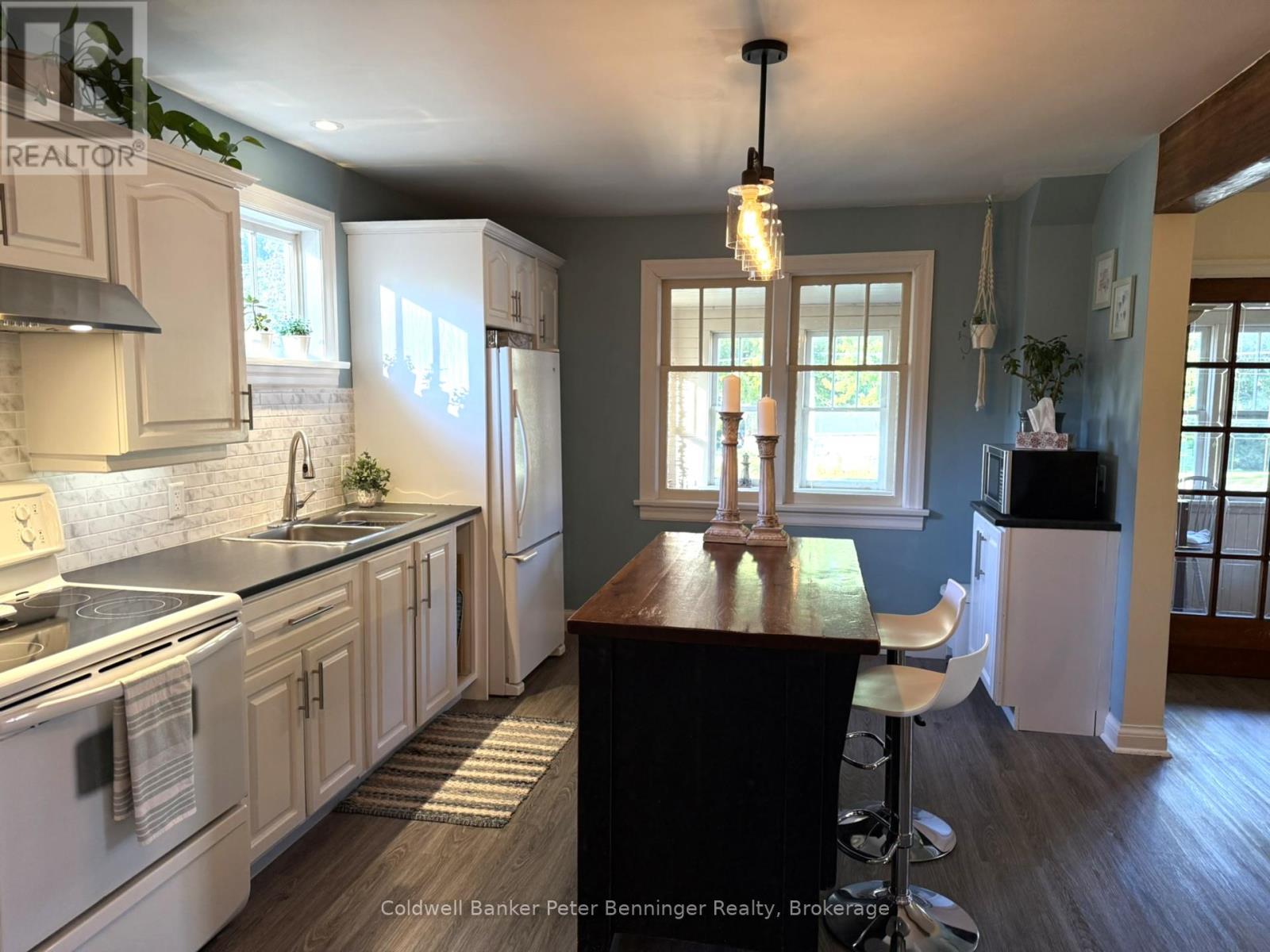 1216 BRUCE ROAD 12