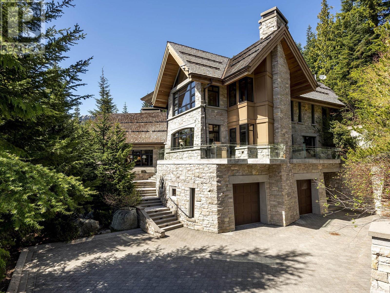 2286 NORDIC DRIVE