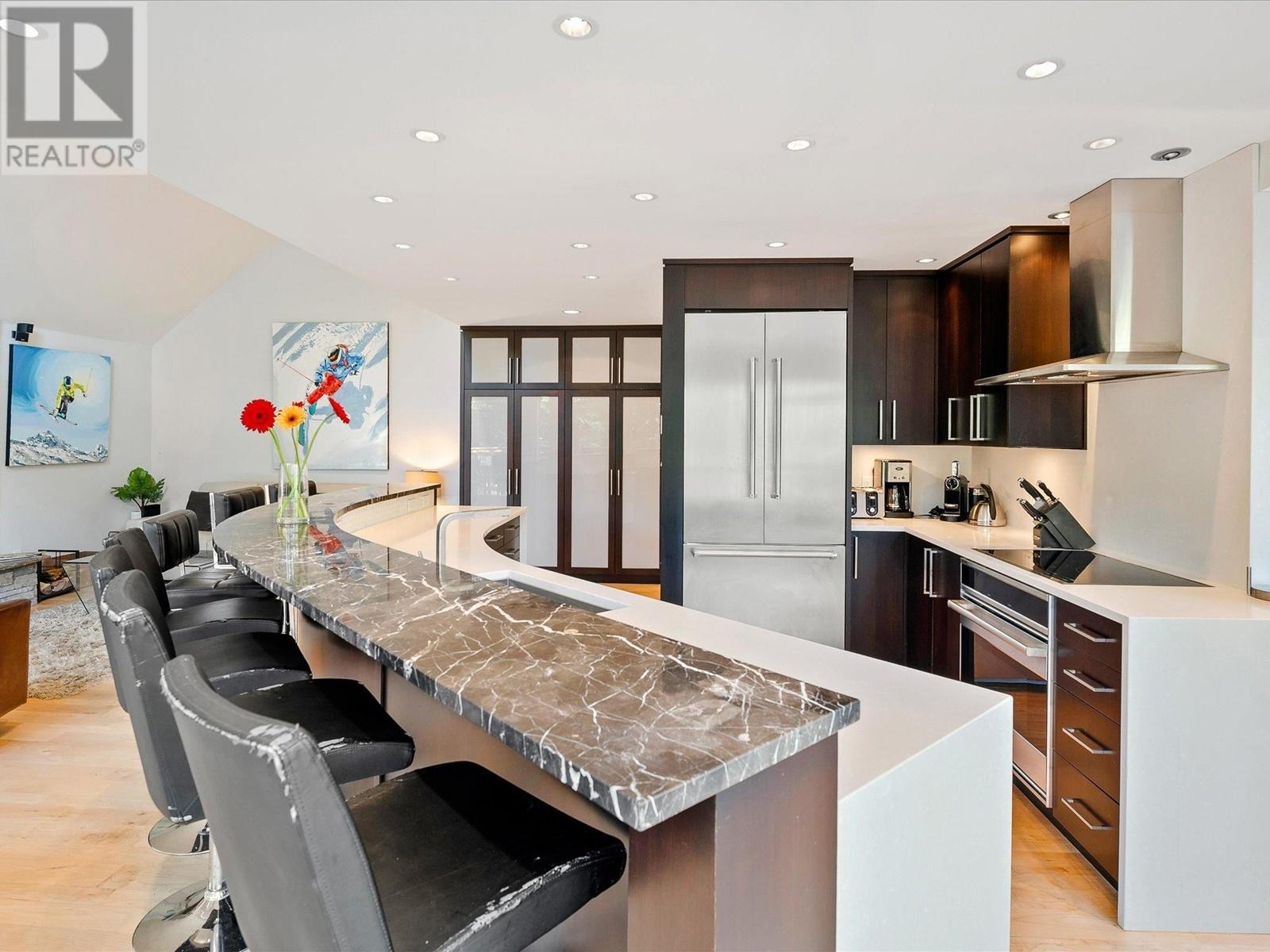 6252 PALMER DRIVE