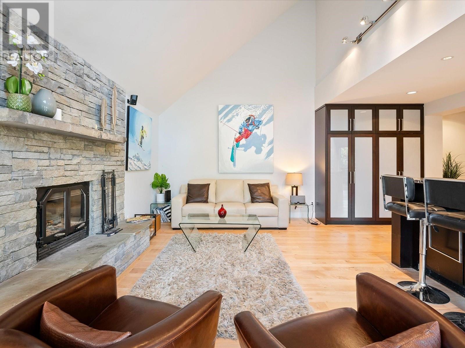 6252 PALMER DRIVE