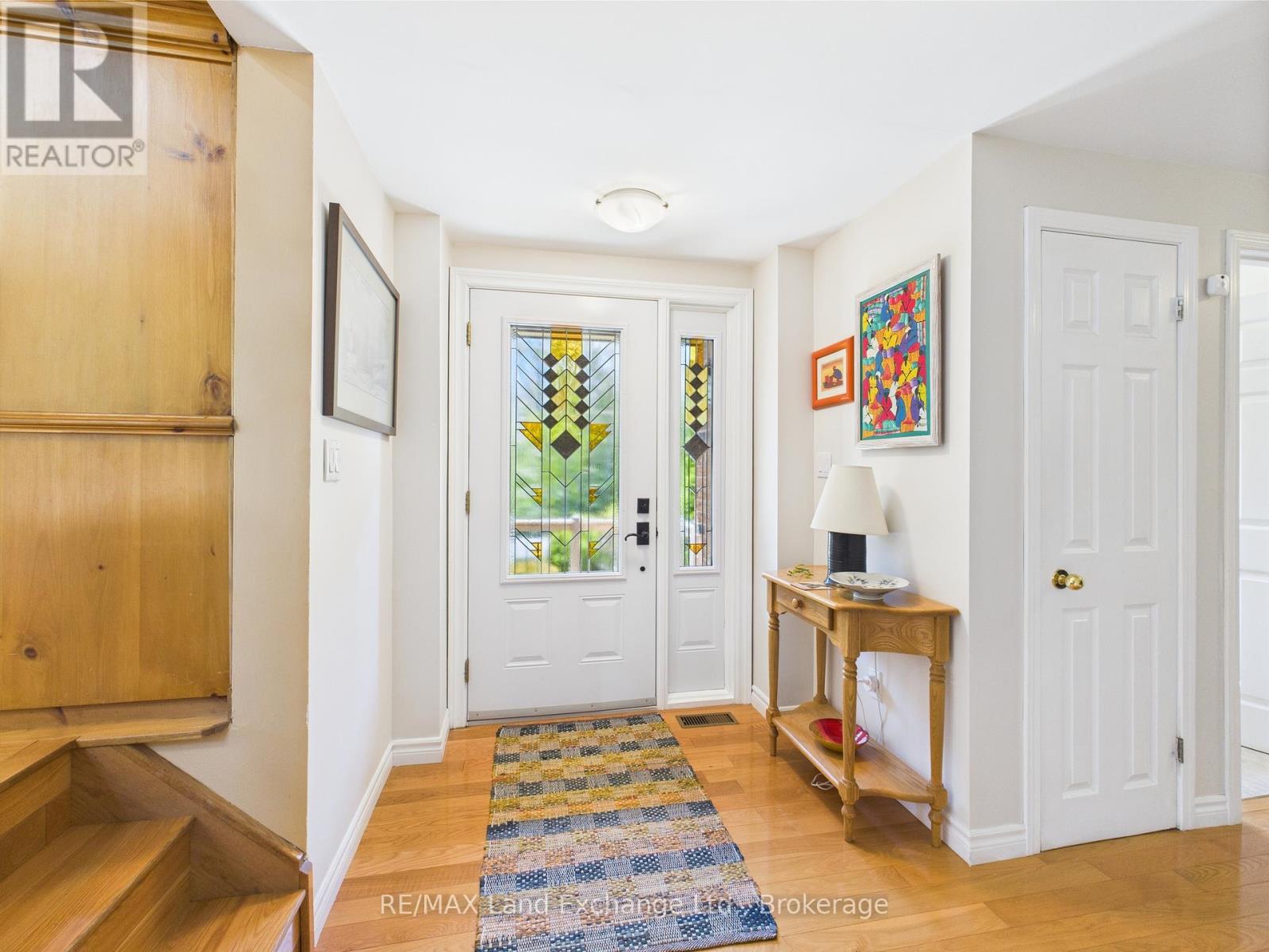 40 EASTWOOD CRESCENT