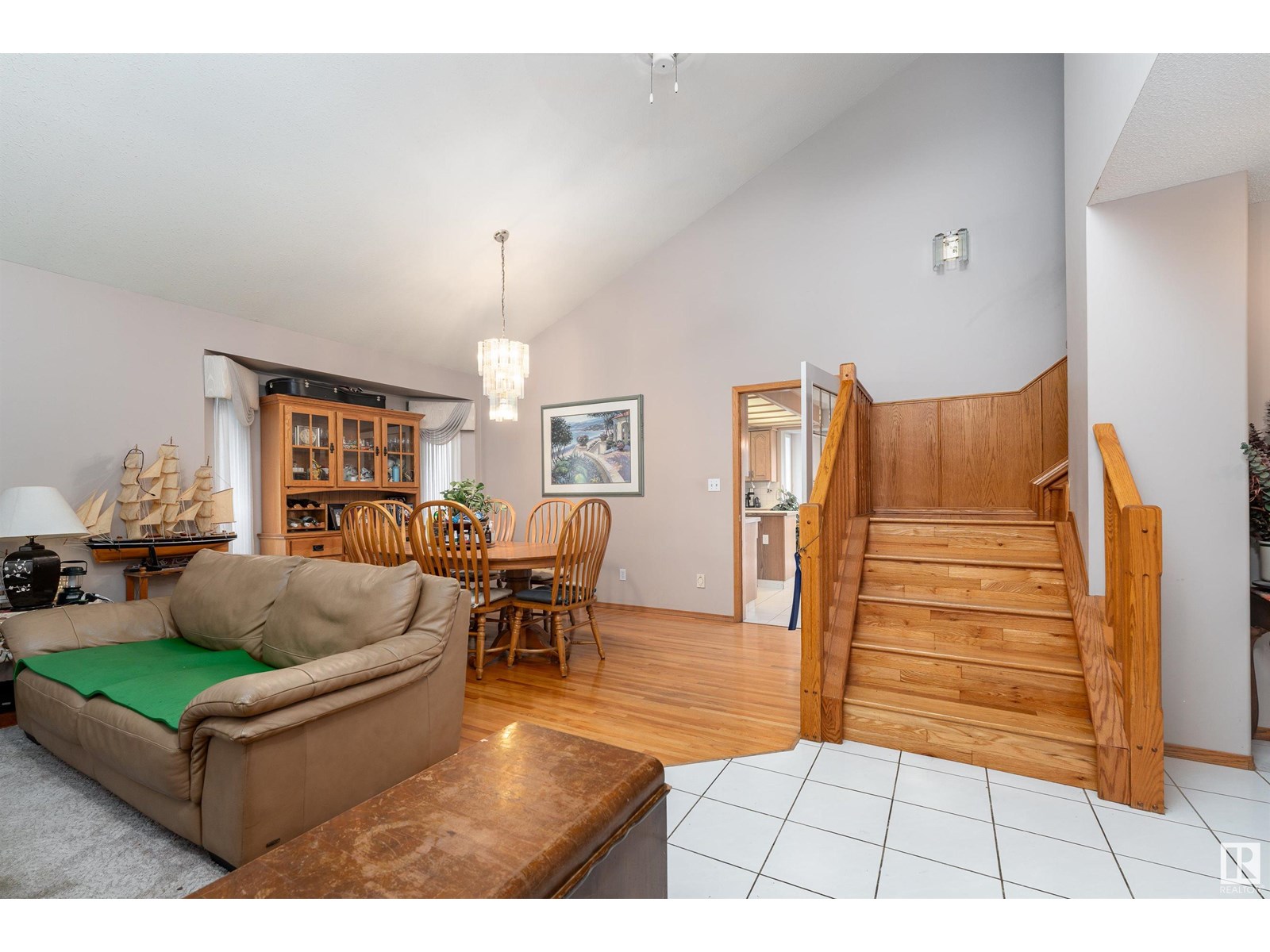 15316 59 ST NW