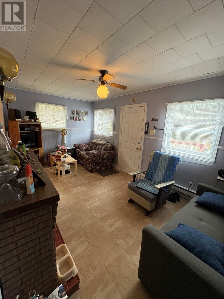 38 Horsechops Road