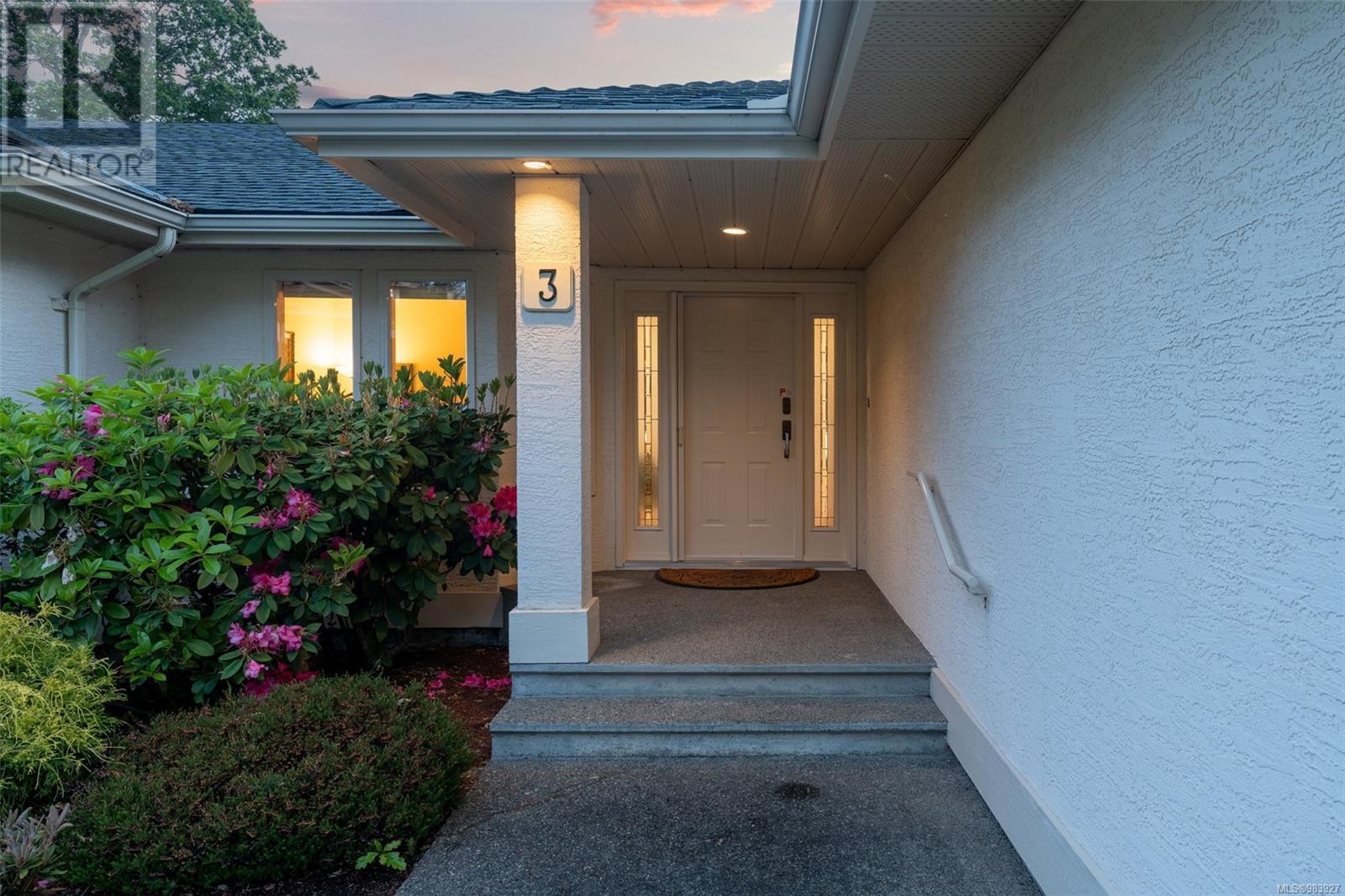 3 6038 Sterling Dr