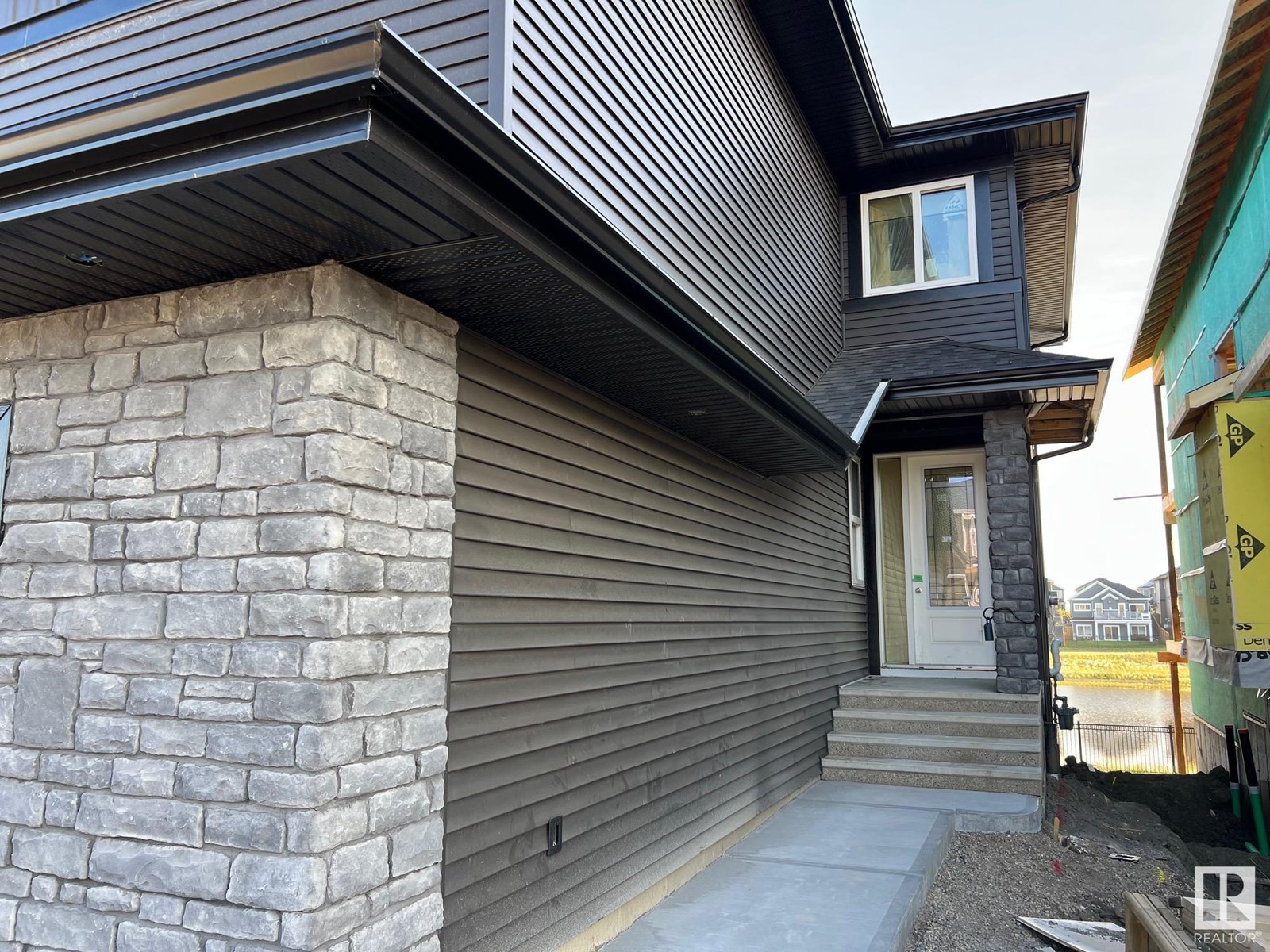68 Eldridge PT