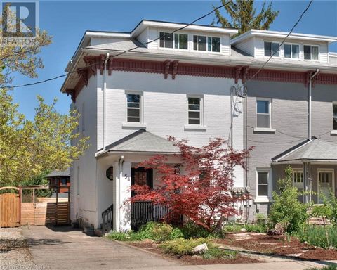 54 WILLOW Street Waterloo ON N2J1V5