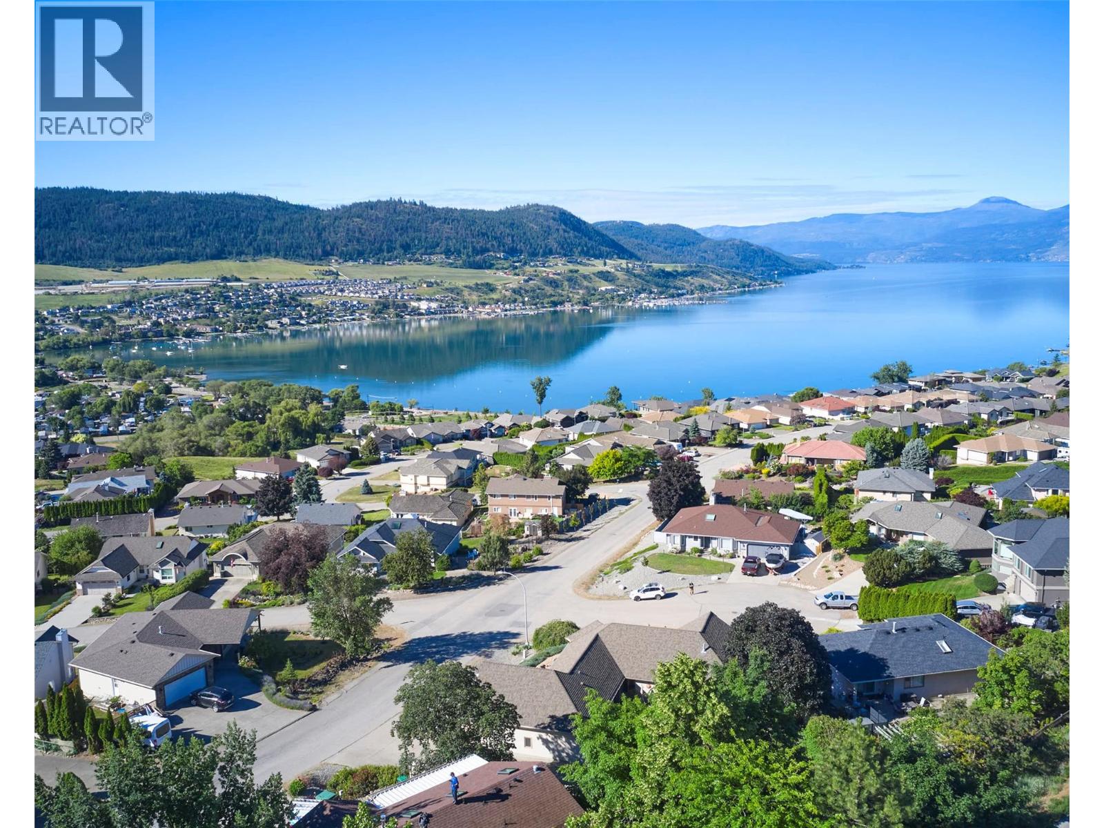 7020 Lakeridge Drive