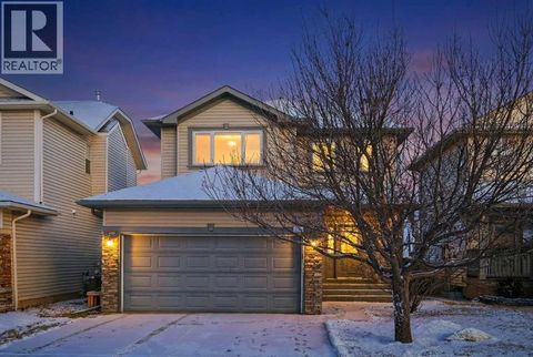 271 Silver Springs Way NW Airdrie AB T4B2Y4