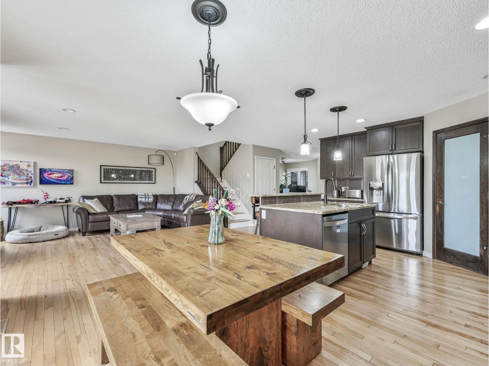 20853 92A AV NW