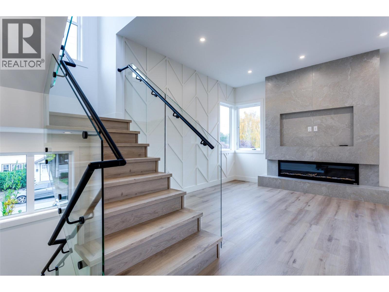 970 Lawson Avenue Unit# 4