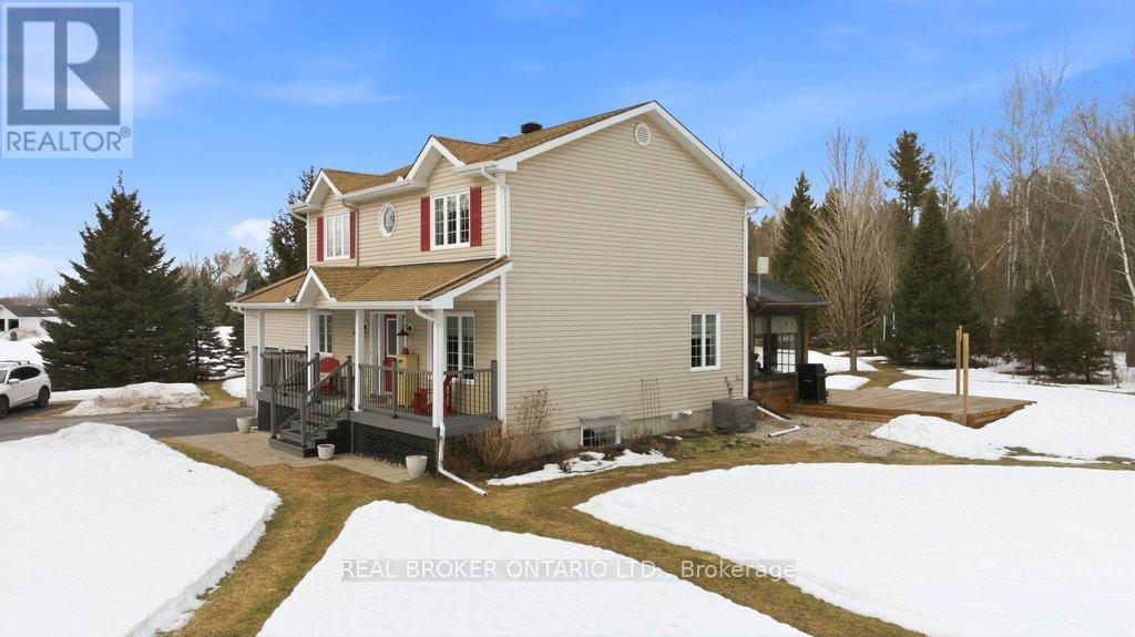 1585 BECKETT'S CREEK ROAD