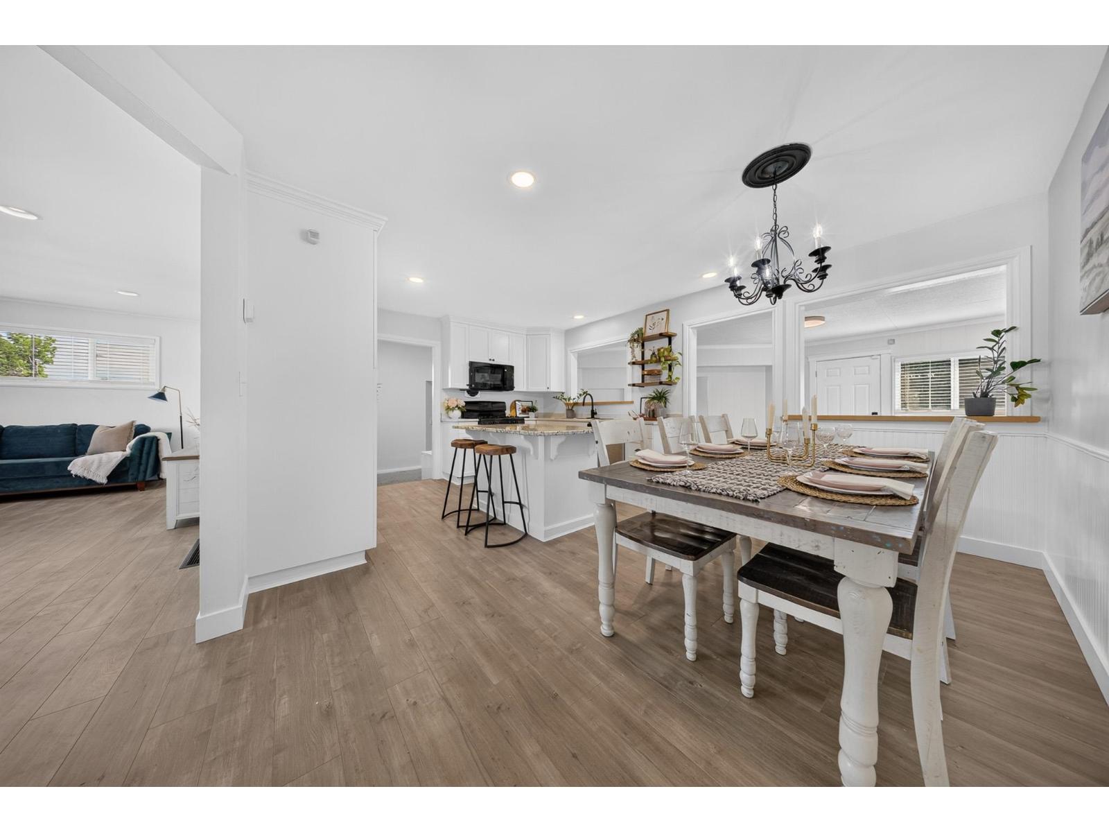 7194 ROCHESTER AVENUE|Sardis West Vedder