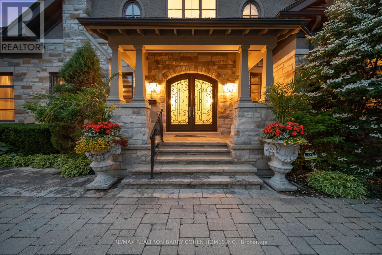 55 THORNBANK ROAD